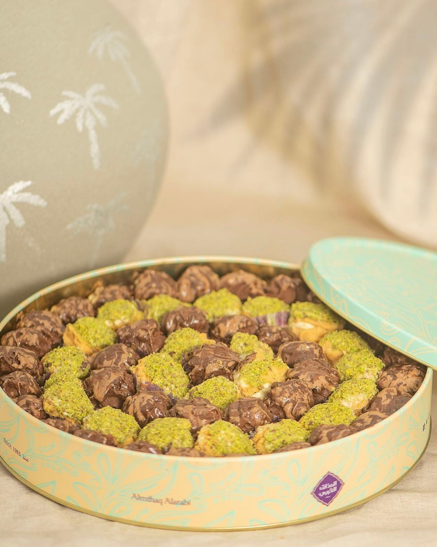 AlMthaq AlArabi Royal Petitfour