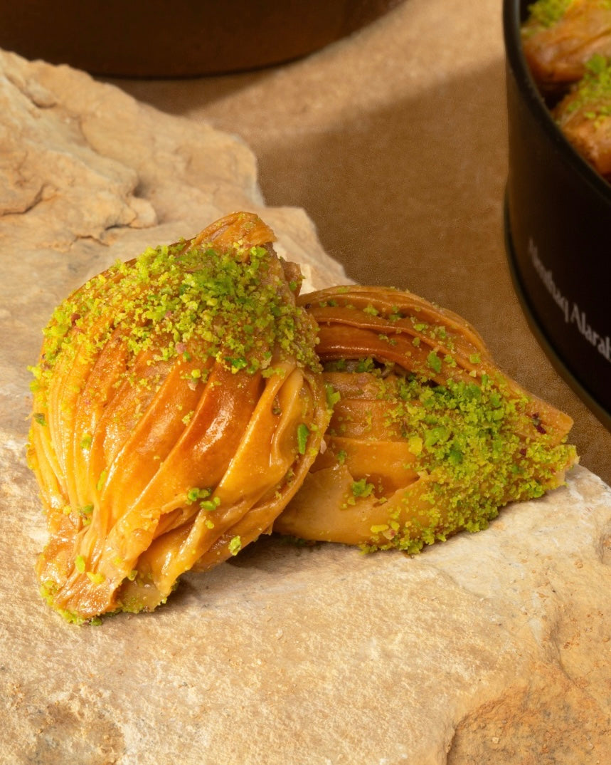 AlMthaq AlArabi Pistachio Baqlawa